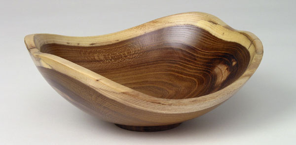 #1274 - Shallow Dish in acacia